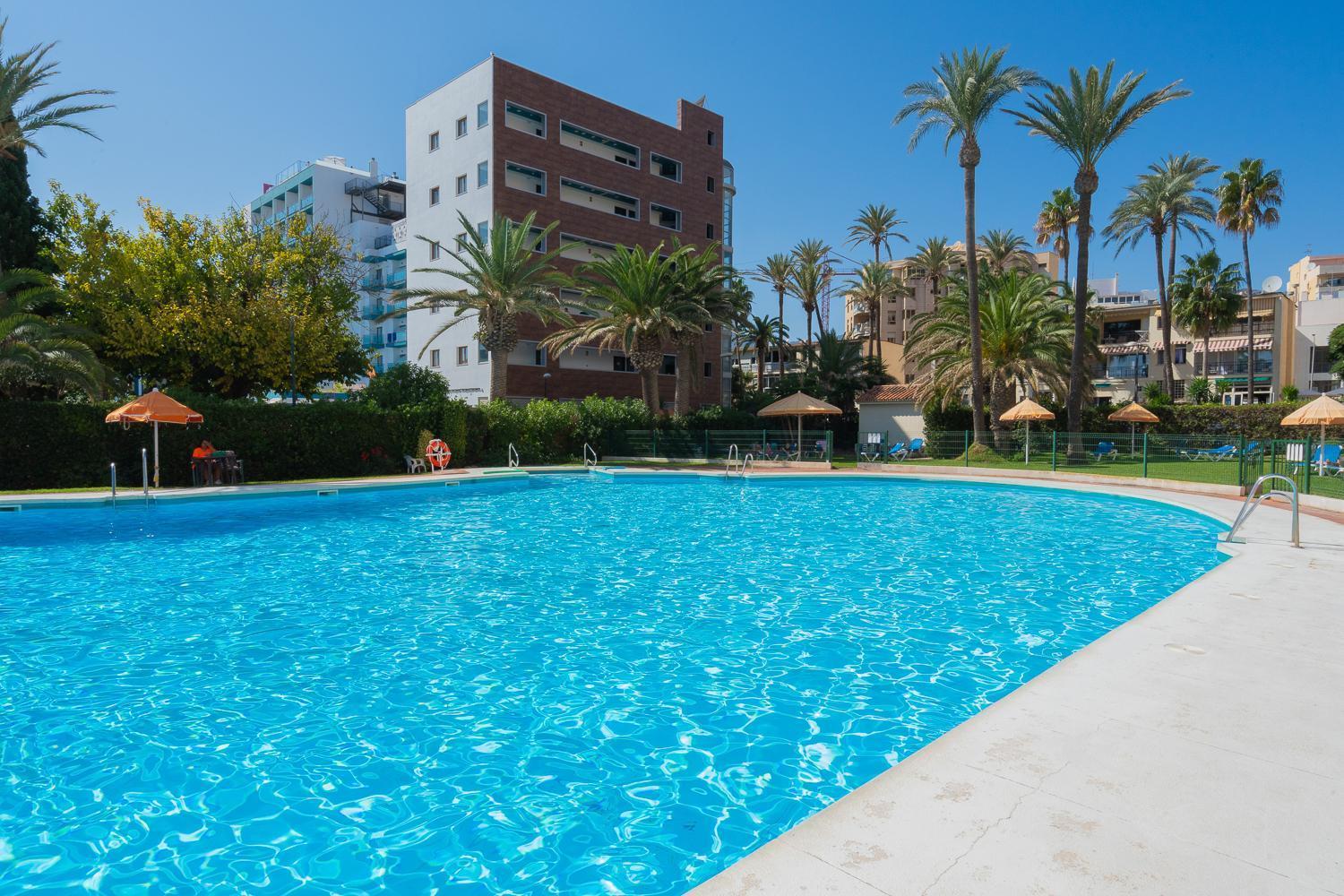 Private 250Sqm Garden Duplex, Jacuzzi, Cinema, Sea View Escape Torremolinos Exterior foto