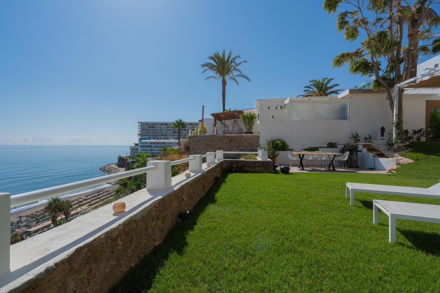 Private 250Sqm Garden Duplex, Jacuzzi, Cinema, Sea View Escape Torremolinos Exterior foto