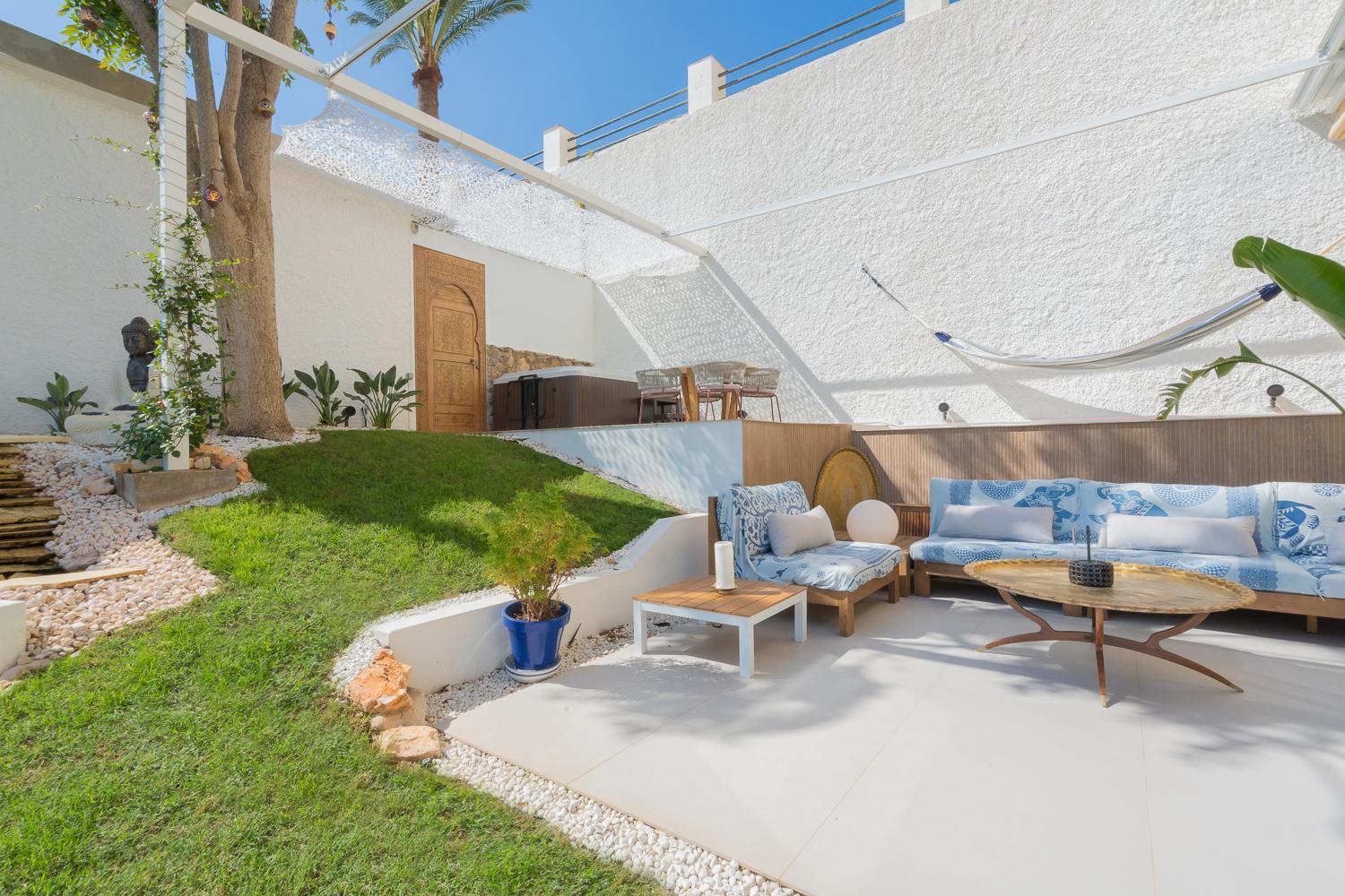 Private 250Sqm Garden Duplex, Jacuzzi, Cinema, Sea View Escape Torremolinos Exterior foto