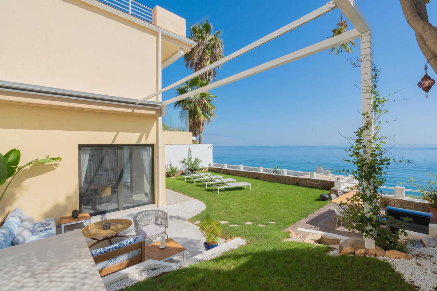 Private 250Sqm Garden Duplex, Jacuzzi, Cinema, Sea View Escape Torremolinos Exterior foto